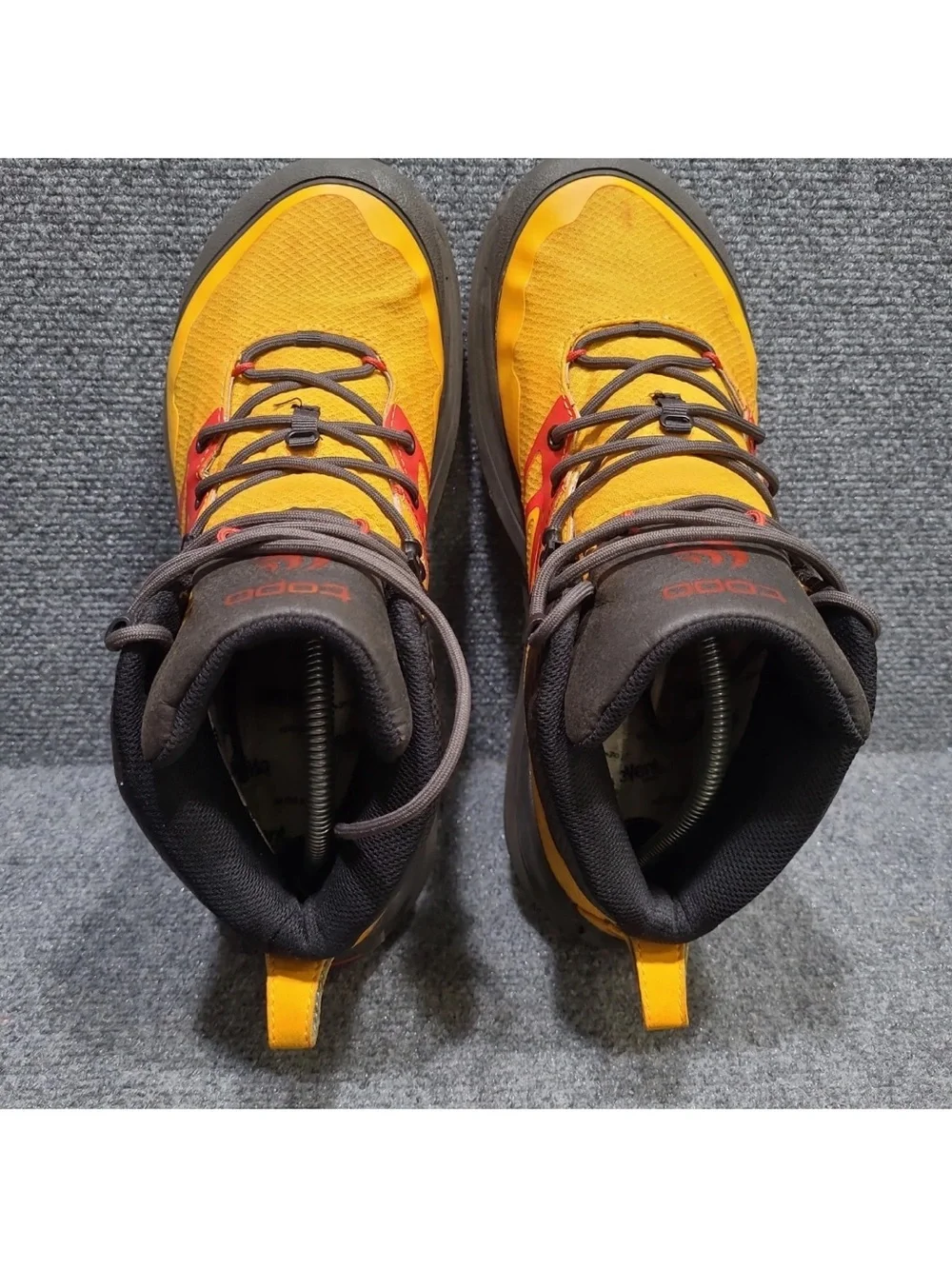 Men's Topo Athletic Trailventure 2 WP Hiking Boot  Orange Black VIBRAM Size 10.5